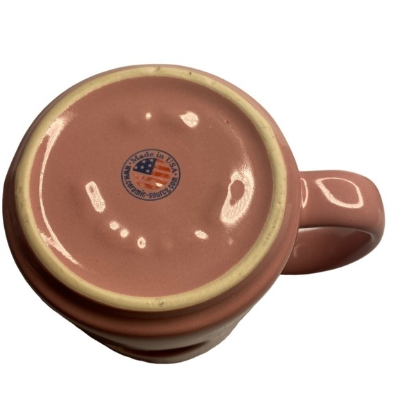 VOODOO DONUTS PORTLAND, OREGON PINK COFFEE MUG THE MAGIC IS IN THE HOLE - Picture 5 of 6